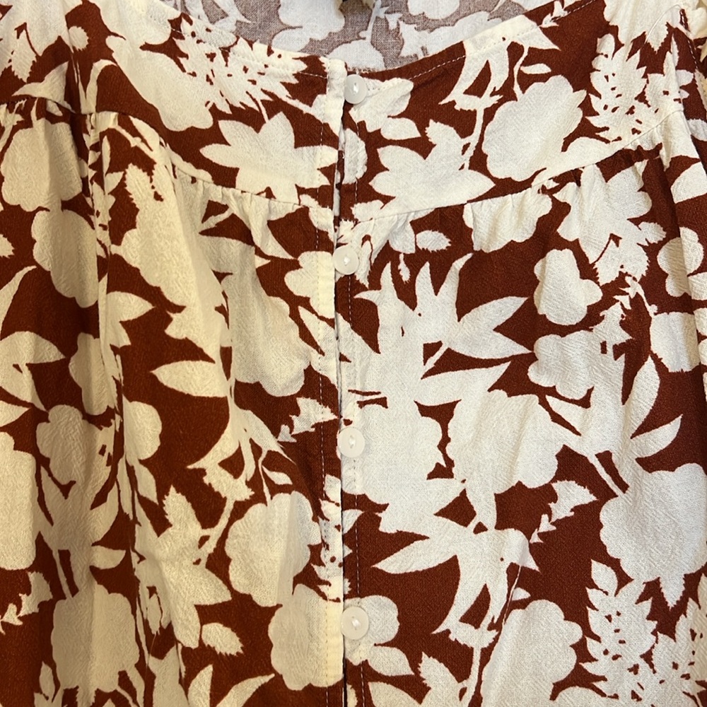 Floral Sleeveless Dress - White and Brown - Picture 3 of 5